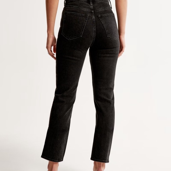 Classic Black Women's Jeans - Picture 2 of 3